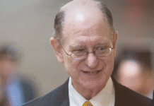 Caught on Camera: Dem Congressman’s Risqué In-Flight Browsing Sparks Outrage