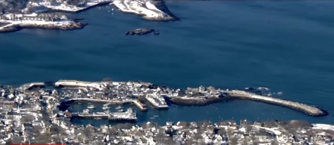 Coast Guard Halts Search After Boat Sinks