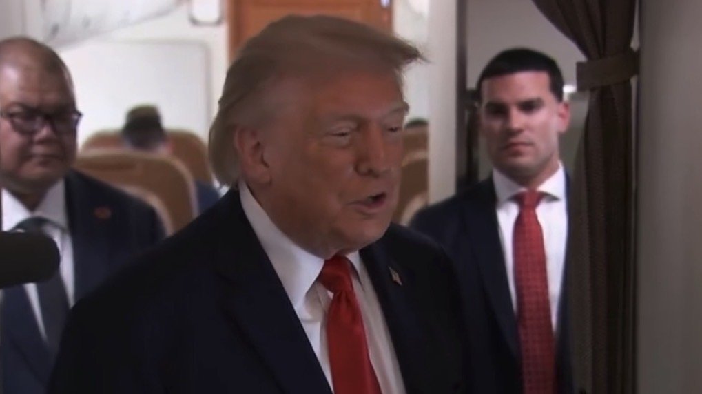 Trump laughs off cocaine mystery at the White House