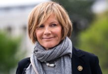 Susie Lee Triumphs in Critical Nevada Swing District Primary
